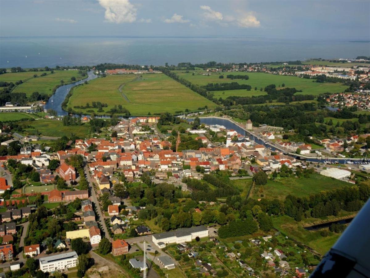 Ferienwohnung Abendrot Und Hafeneinfahrt Ueckermünde Exterior foto